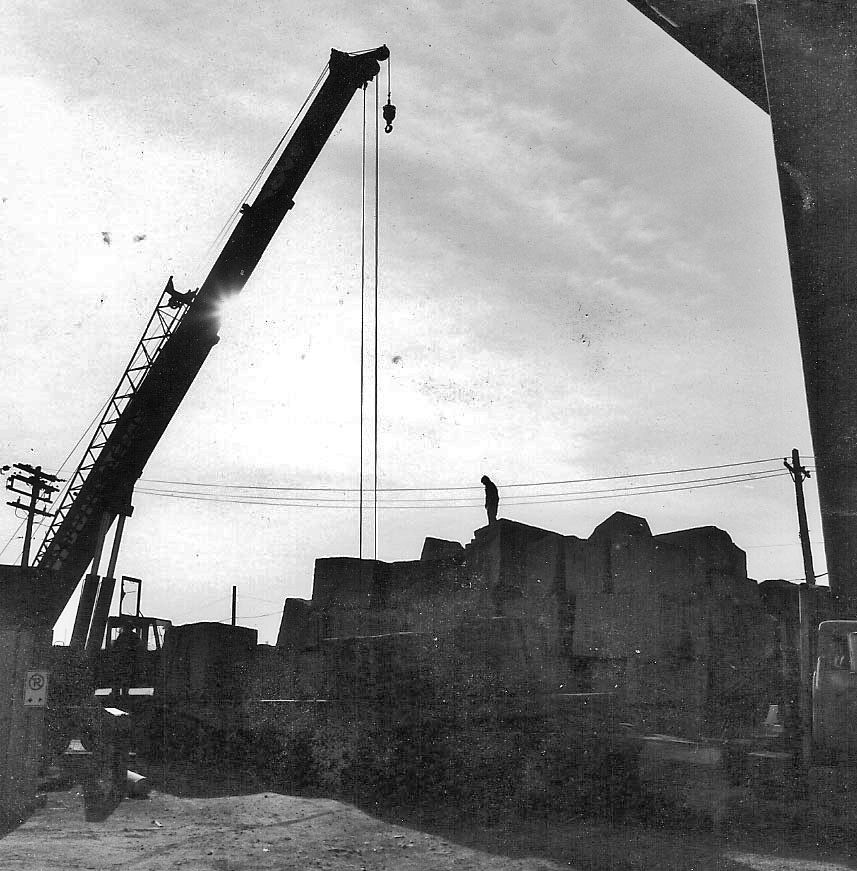 George Pratt’s recently rediscovered photo of Richard Beyer making his selections from a huge pile of quarried granite blocks